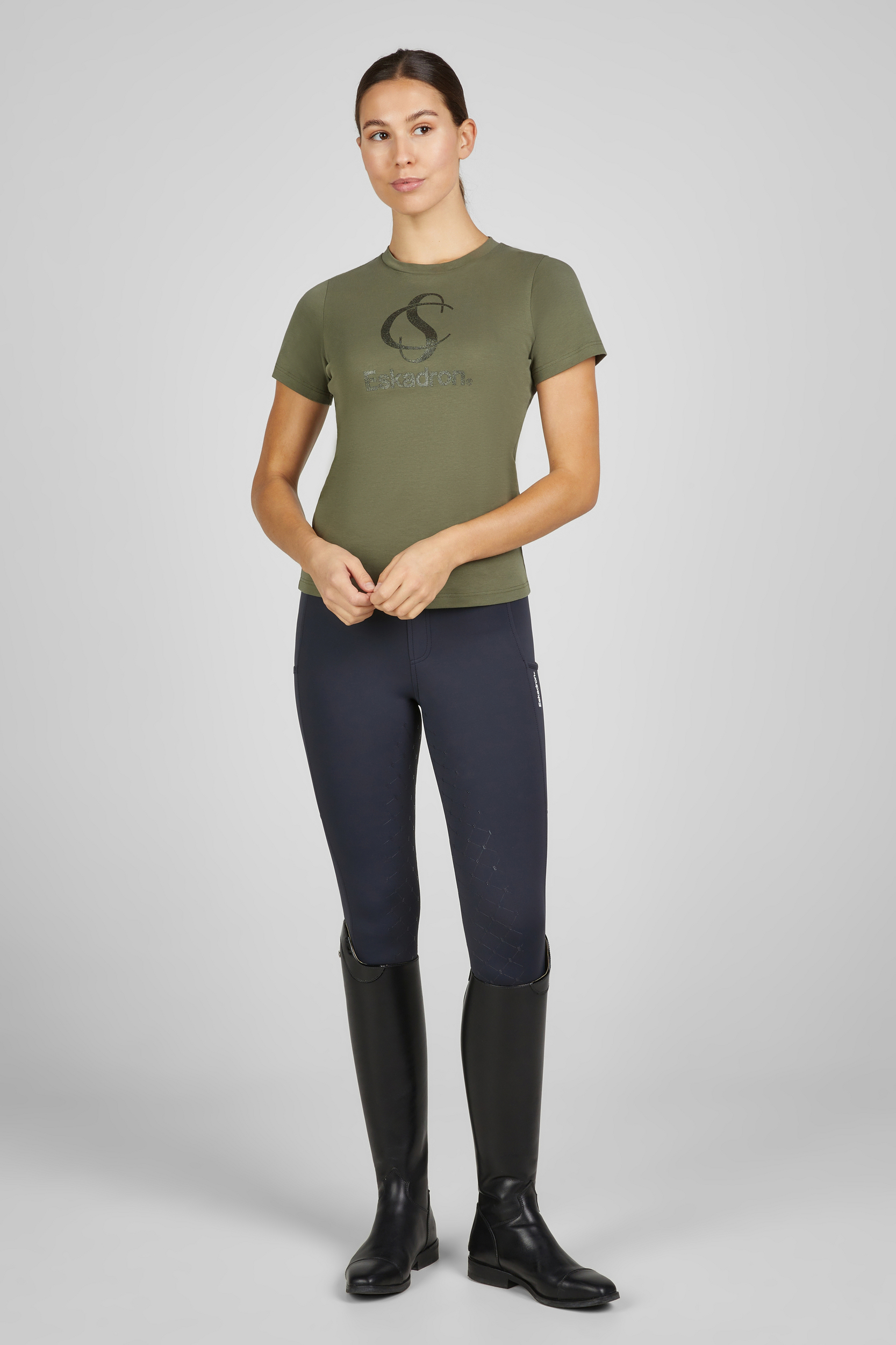 Eskadron Classic Sports FS25 T-Shirt mit Rundhalsausschnitt