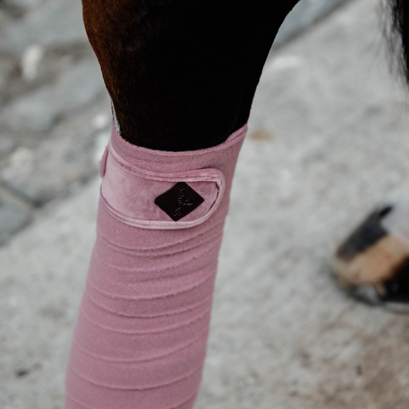 Kentucky Horsewear Polar Fleece Bandagen, Velvet samt