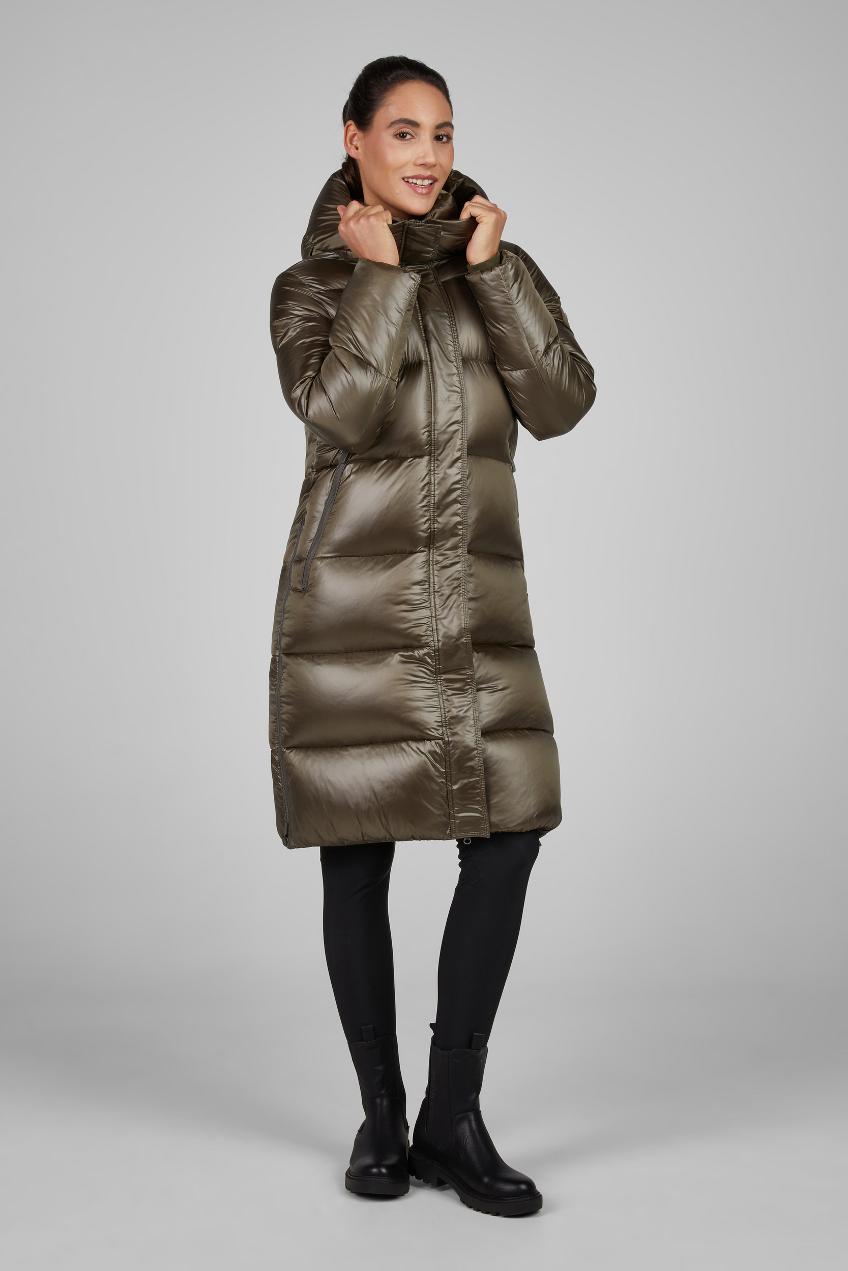 Pikeur HW25 Damen Quilted Mantel 8016 Selection