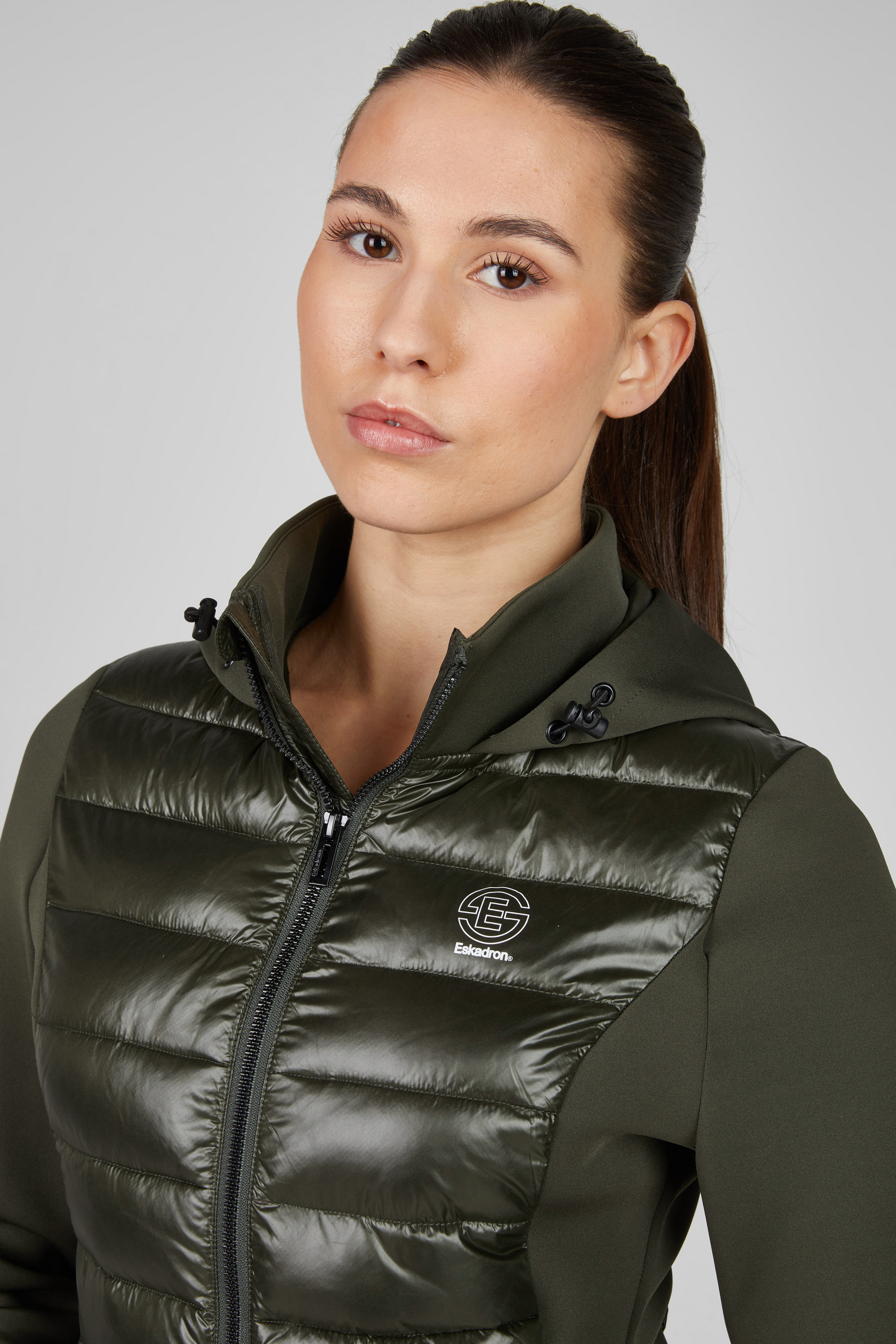 Eskadron Damen Hybrid Jacke Dynamic 2025
