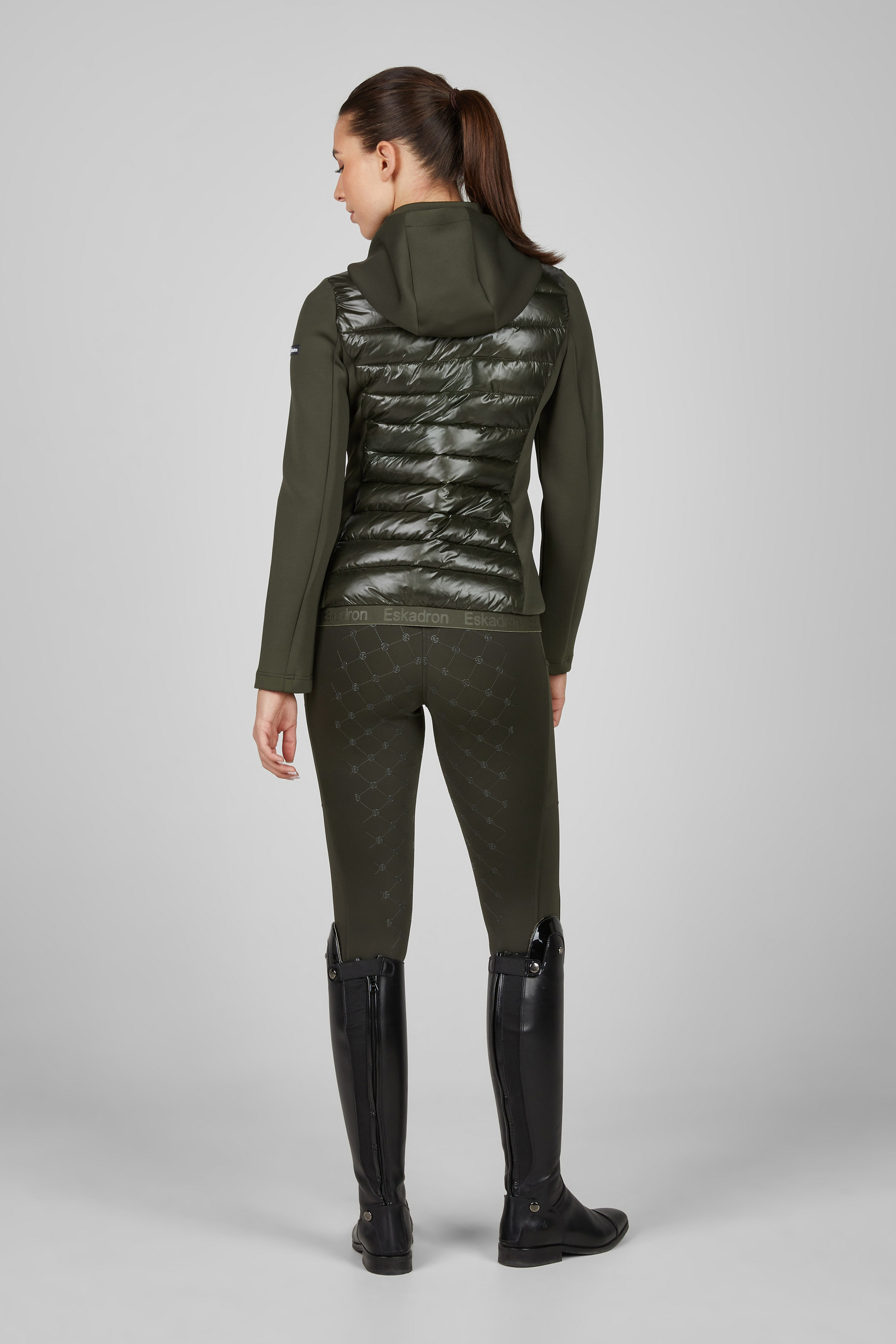Eskadron Damen Hybrid Jacke Dynamic 2025