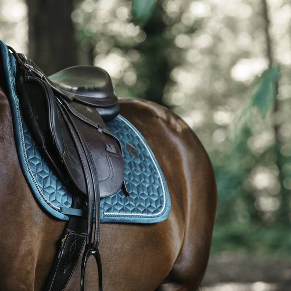 42579jsmaragd1 Kentucky Horsewear Spring Schabracke Velvet