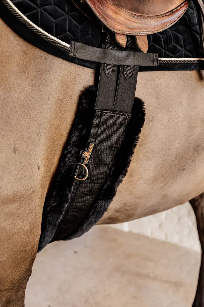 Kentucky Horsewear Sattelgurt Stoff mit Schaffell, Langgurt