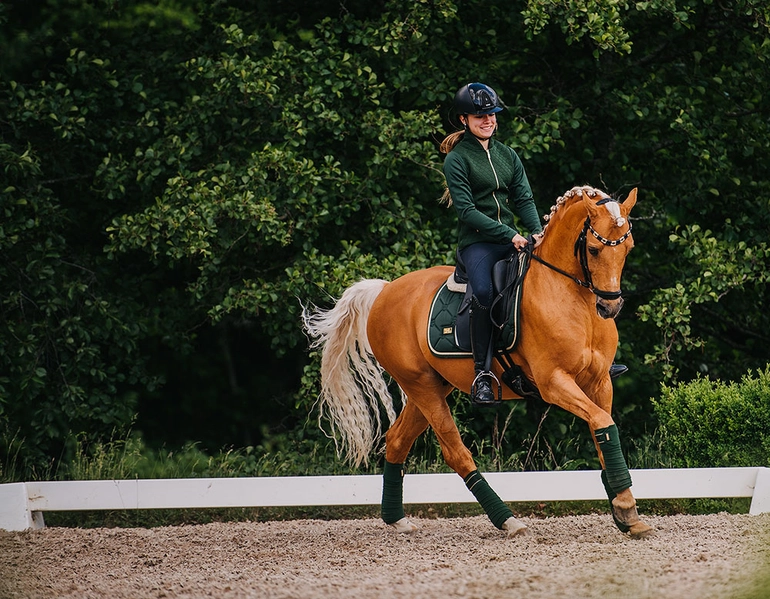 fleece-bandages-forest-green-esstockholm-3 Equestrian Stockholm Fleece Bandagen Forest Green