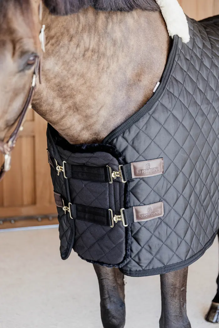 Kentucky Horsewear Brustverlängerer quilted vegan Lammfell