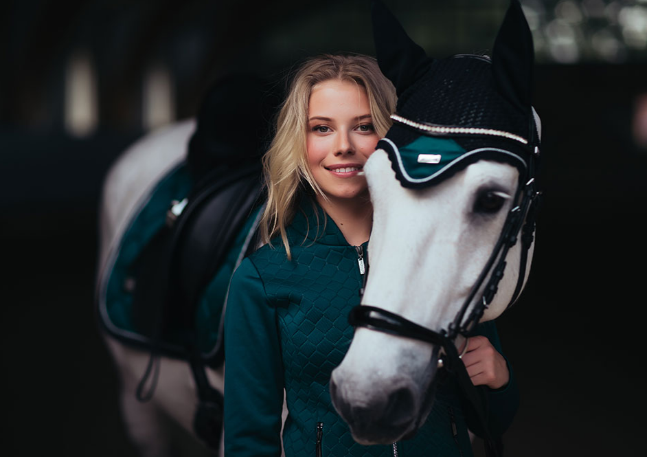 Equestrian Stockholm Fliegenhaube Emerald