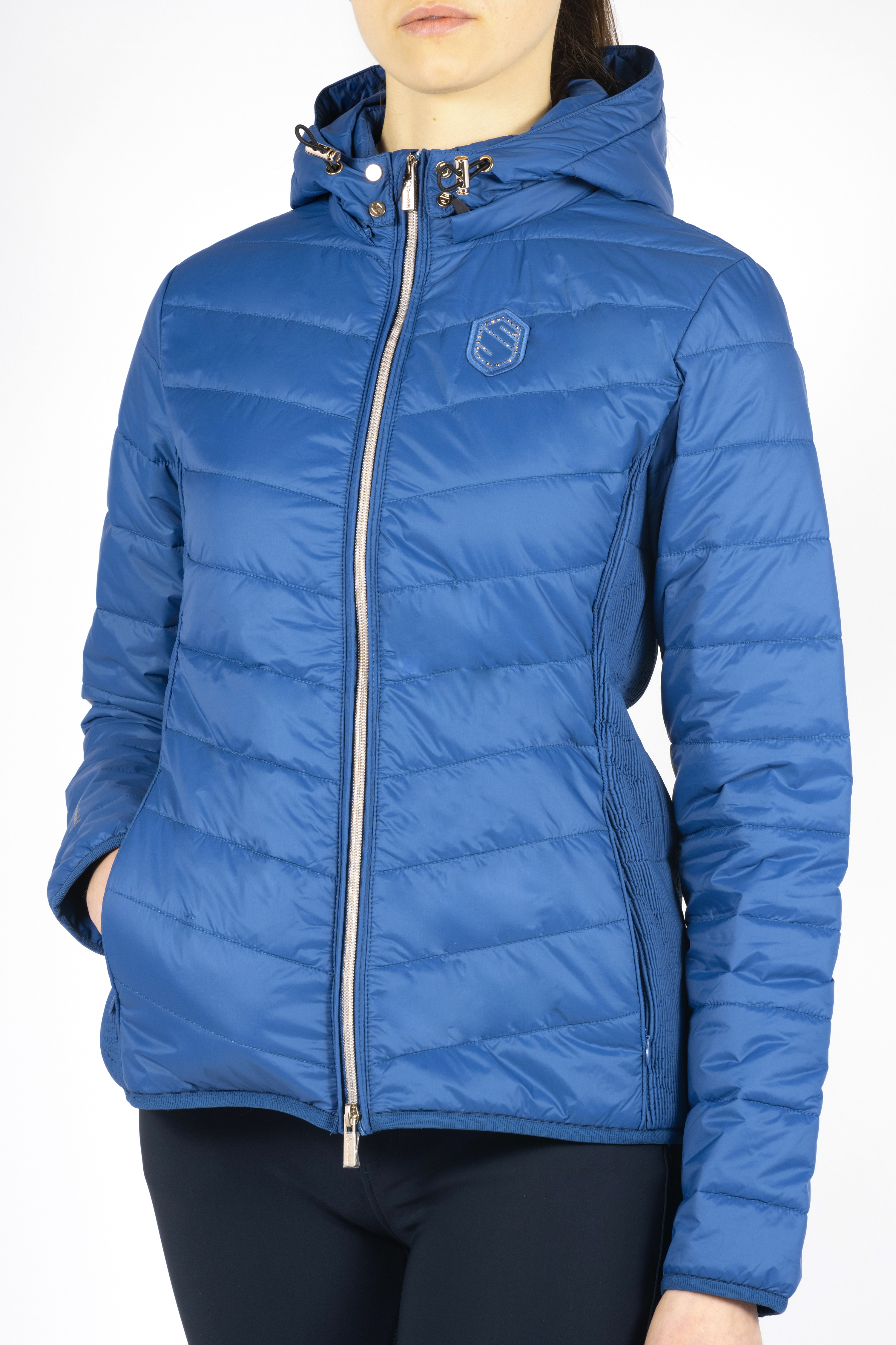 DAVOS-DETAIL-1_LOGO-CORDON Samshield SS22 Leichte Daunenjacke Davos