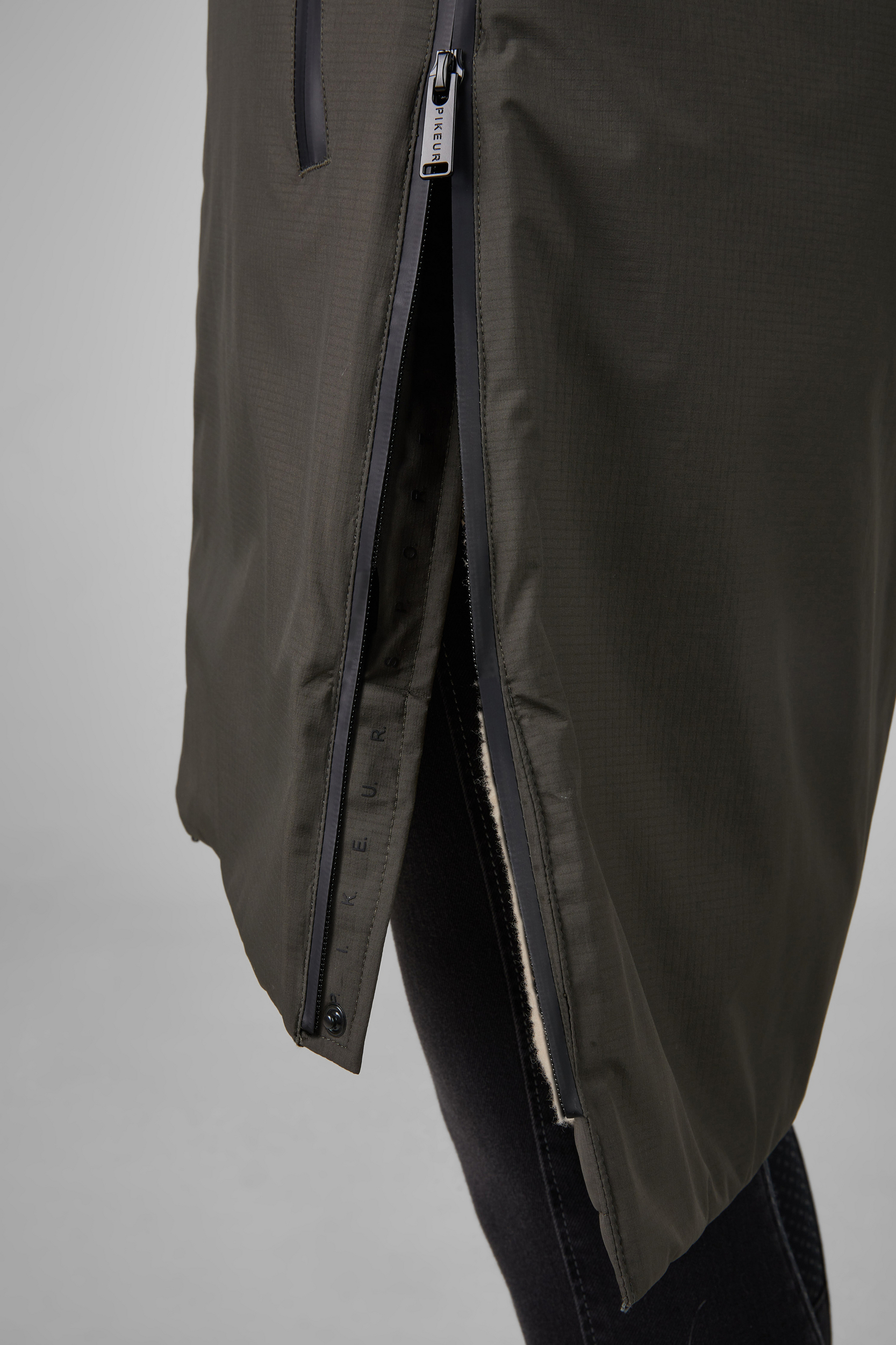 Pikeur HW25 Damen Raincoat Mantel 8022 Sports
