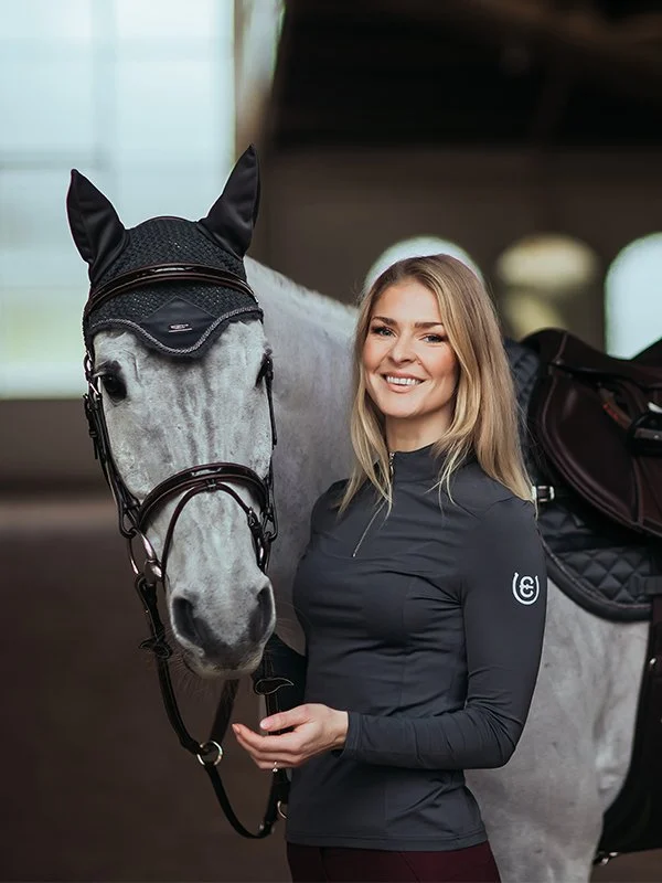 no-boundaries-silver-cloud-uv-protection-top-equestrian-stockholm-hover Equestrian Stockholm UV Schutz Top Silver Cloud