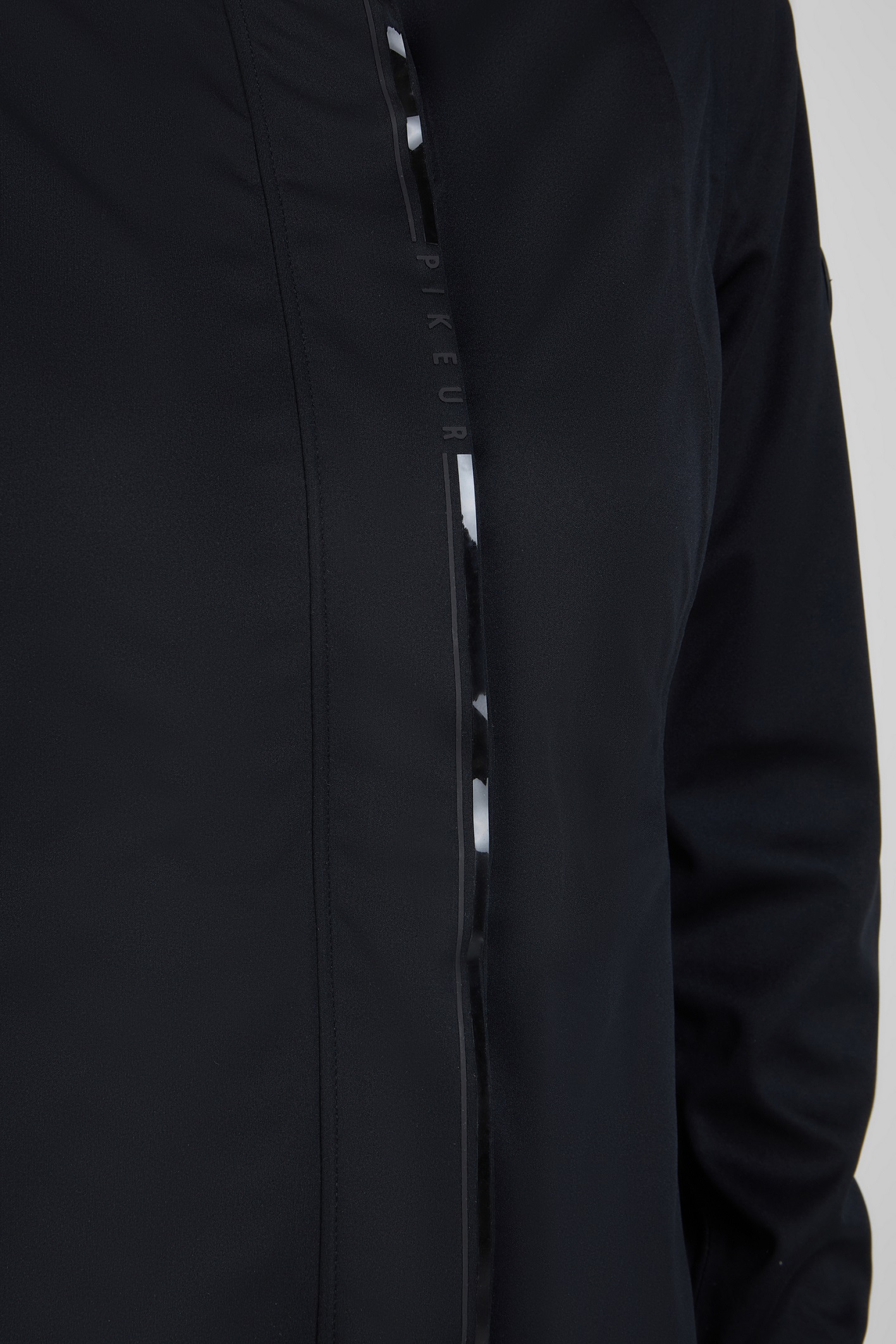 Pikeur FS25 Athleisure Damen Softshell Rainjacket 7047