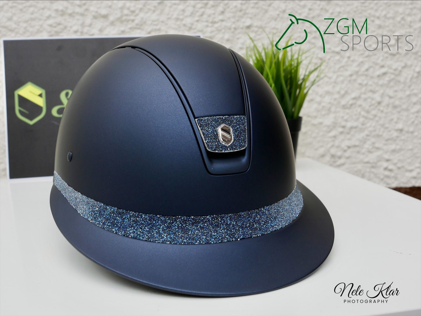Reithelme11-1 Samshield Reithelm Miss Shield Frontal Band und Blason Crystal Fabrics blue, Trim matt