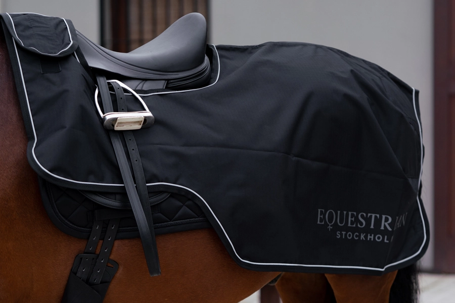 total_ecplipse_exercise_rug_1-1 Equestrian Stockholm Trainingsdecke Total Eclipse
