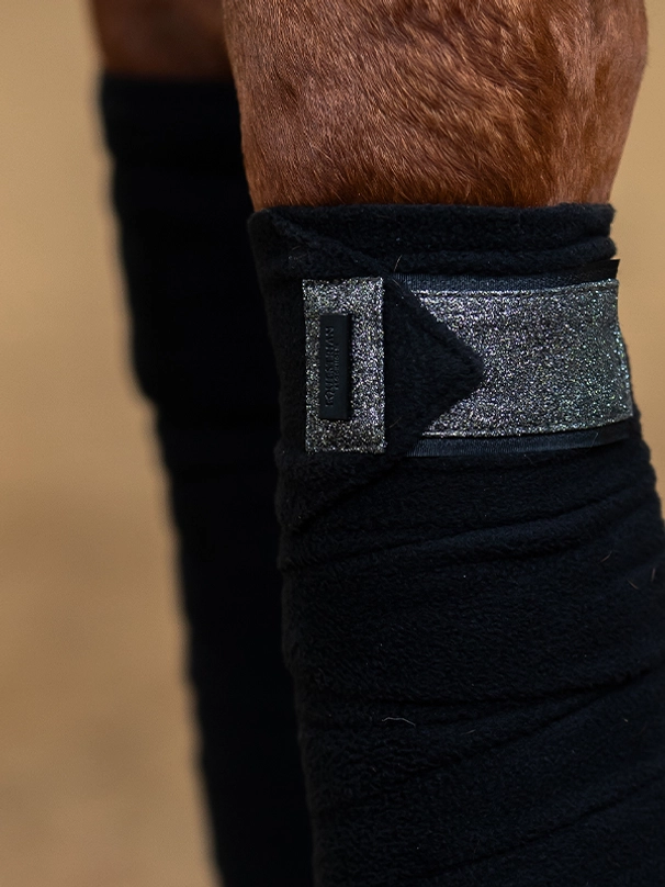 Equestrian Stockholm Fleece Bandagen Northern Light Glimmer Equestrian Stockholm Fleece Bandagen Northern Light Glimmer