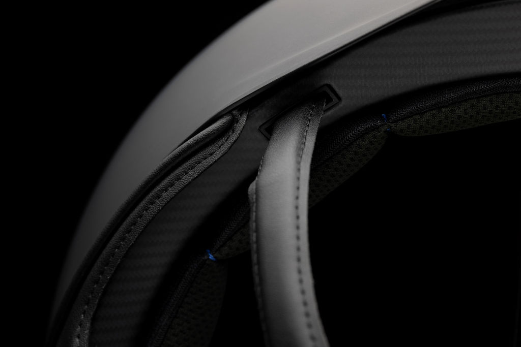 Samshield Reithelm Classic 2.0 Shadowmatt, black chrome ink. Inlay Samshield Reithelm Classic 2.0 Shadowmatt, black chrome ink. Inlay