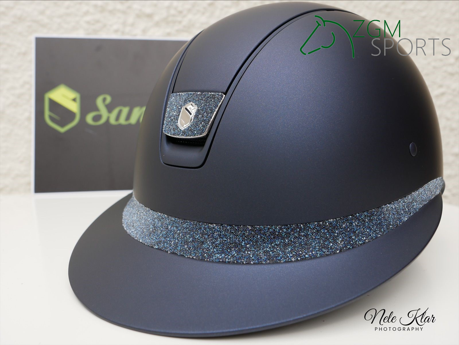 Reithelme9-1 Samshield Reithelm Miss Shield Frontal Band und Blason Crystal Fabrics blue, Trim matt