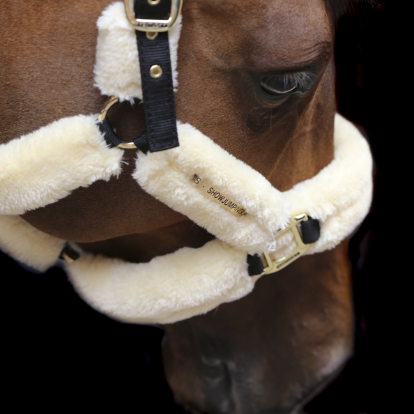 Kentucky Horsewear Lammfell Transport Halfter