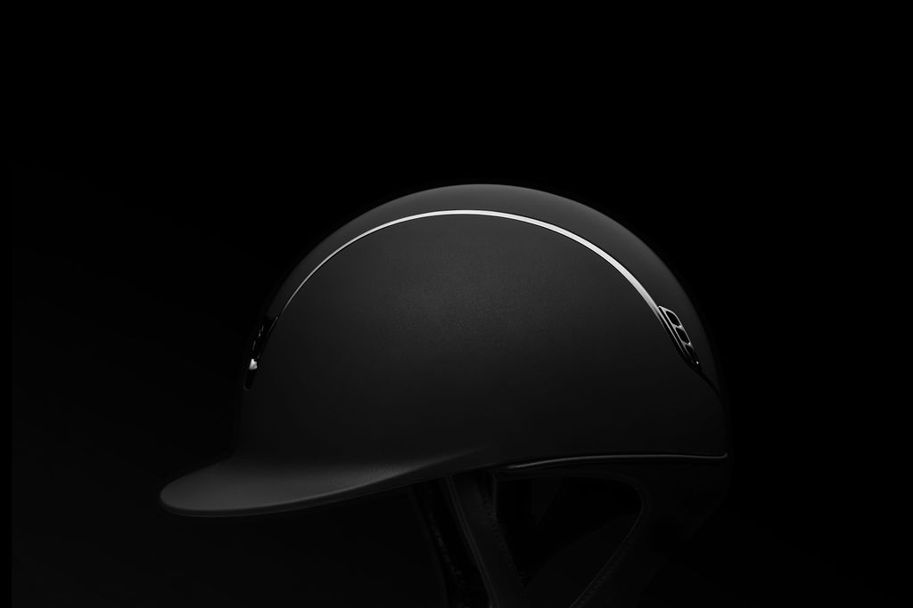 Samshield Reithelm Classic 2.0 Shadowmatt, black chrome ink. Inlay Samshield Reithelm Classic 2.0 Shadowmatt, black chrome ink. Inlay